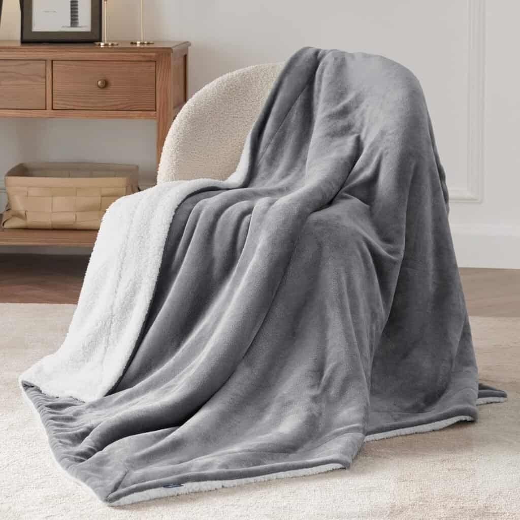 Bedsure Sherpa fleece throw blanket for bedroom