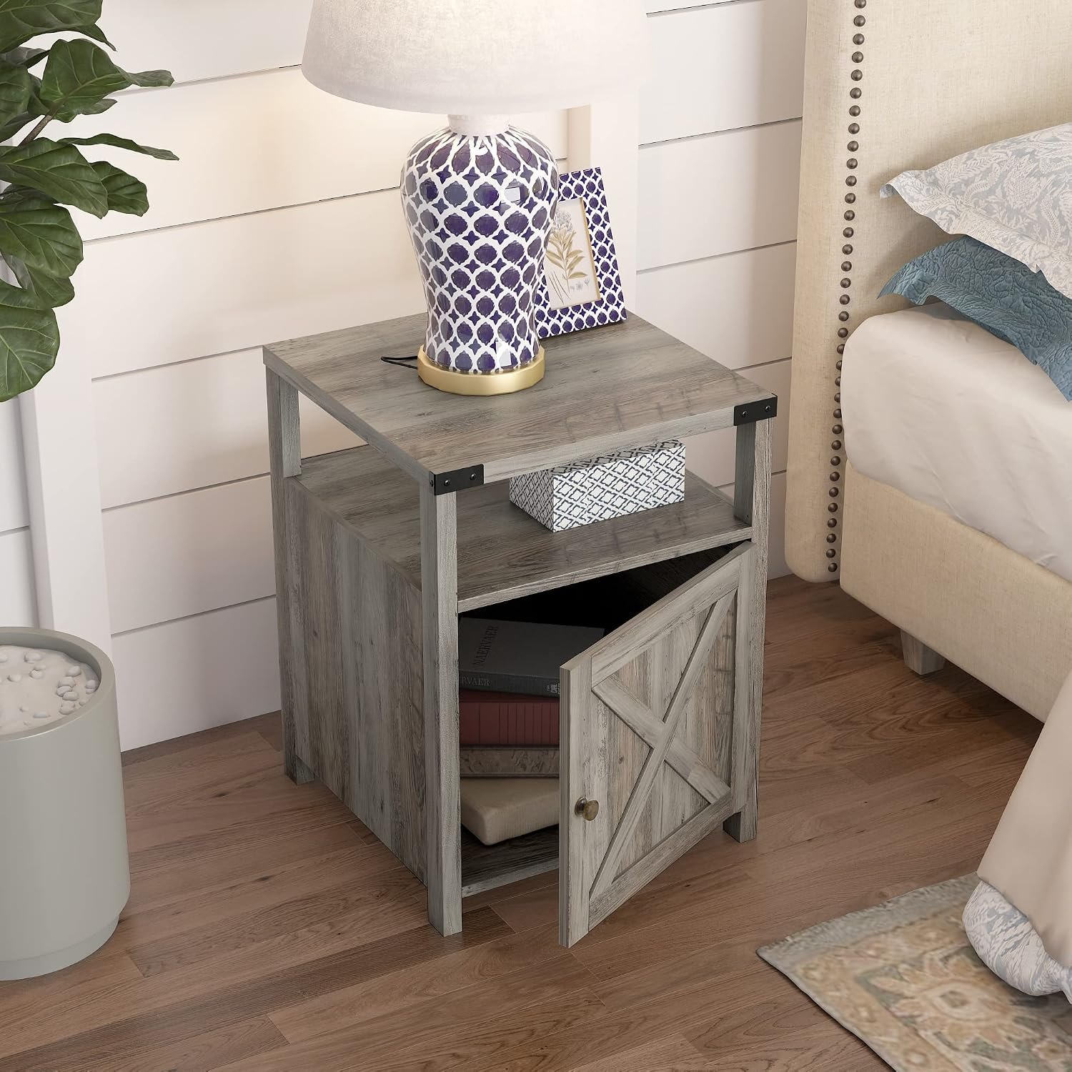 HOSEOKA Farmhouse Nightstand with HOSEOKA Farmhouse Nightstand with Charging Station in Rustic Grey